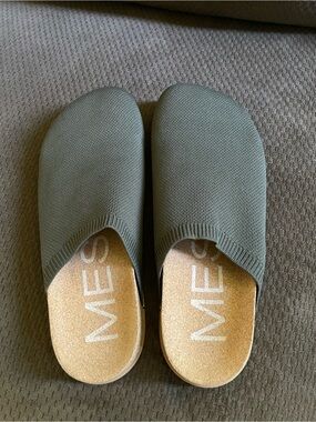 Message Henning Mule in Olive Green Size 40 US 10/ 10.5 Minimalist Clog